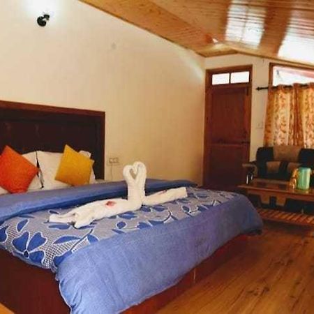 Himalayan Palace Hotell Manāli Exteriör bild